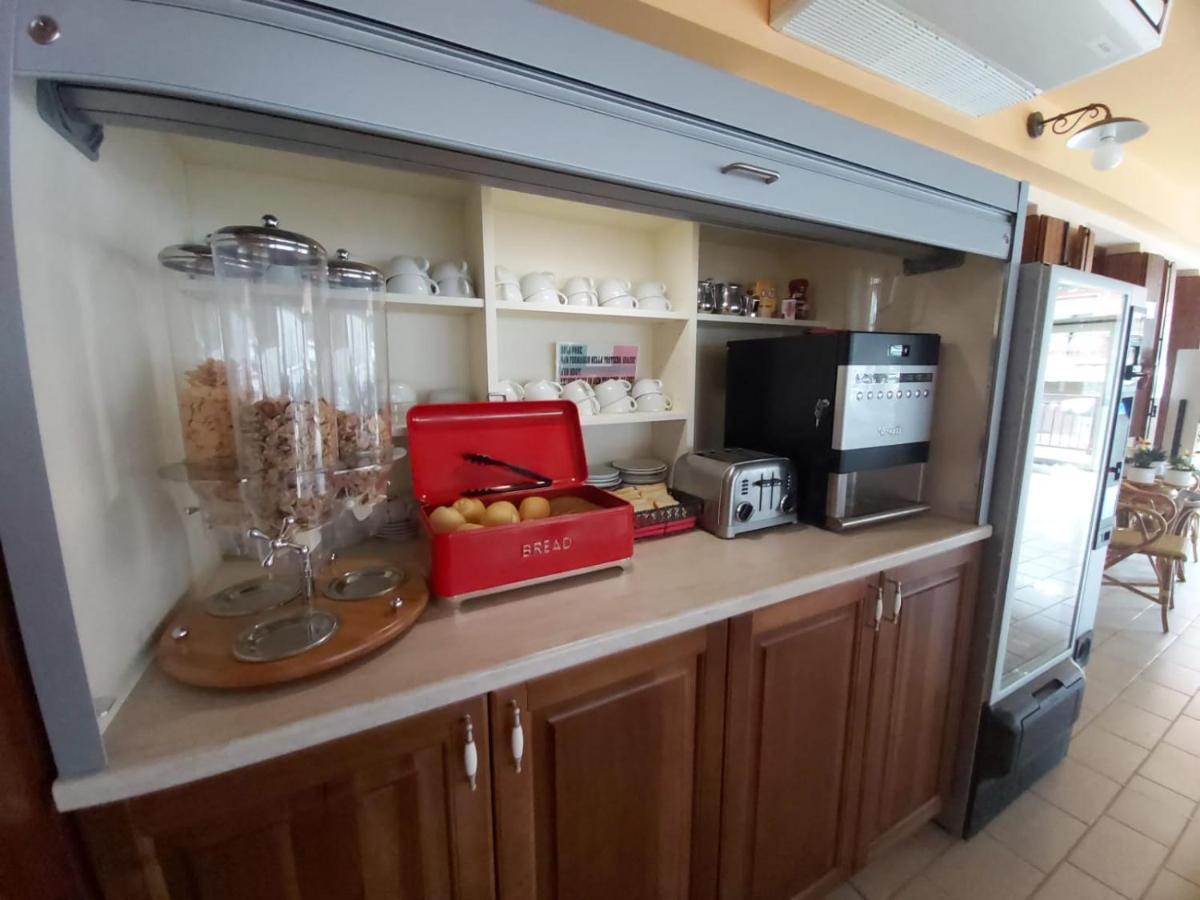 Albergo Casa Este Brenzone sul Garda Bagian luar foto