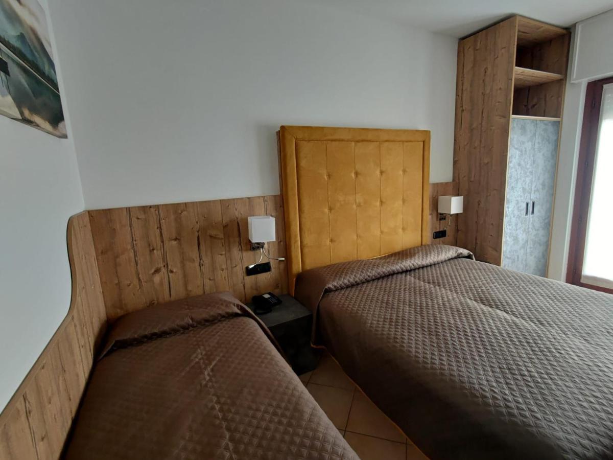 Albergo Casa Este Brenzone sul Garda Bagian luar foto