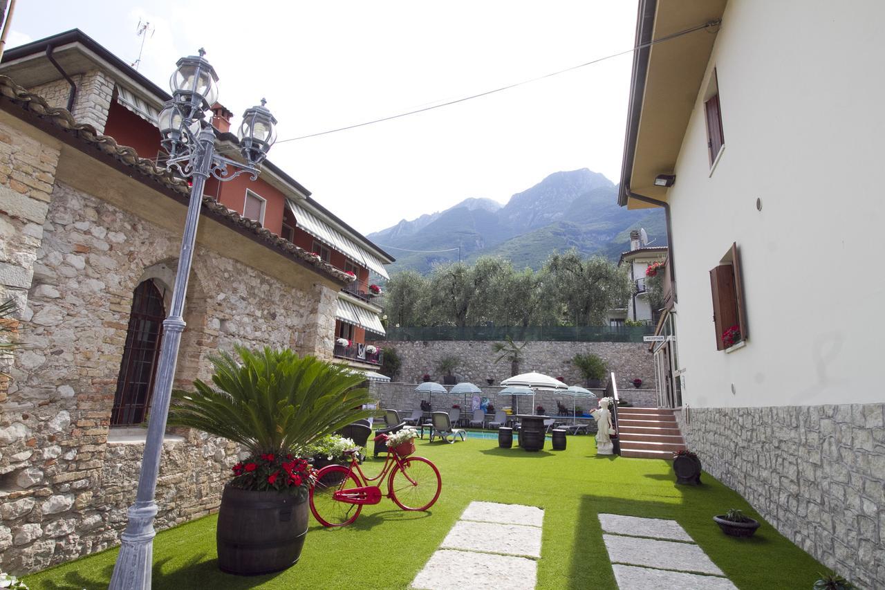 Albergo Casa Este Brenzone sul Garda Bagian luar foto