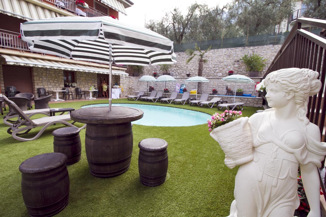 Albergo Casa Este Brenzone sul Garda Bagian luar foto